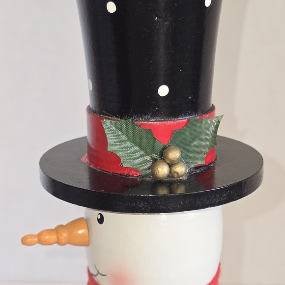 11.75" Vintage Snowman Nutcracker - Picture 7 of 8